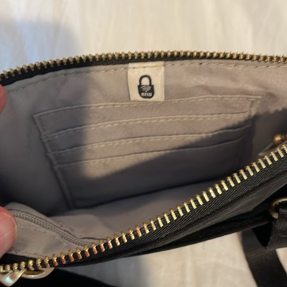 Baggallini cross body clutch/wallet - Picture 5 of 10